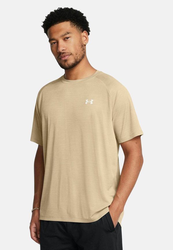 TECH TEXTURED - Basic T-shirt - beige