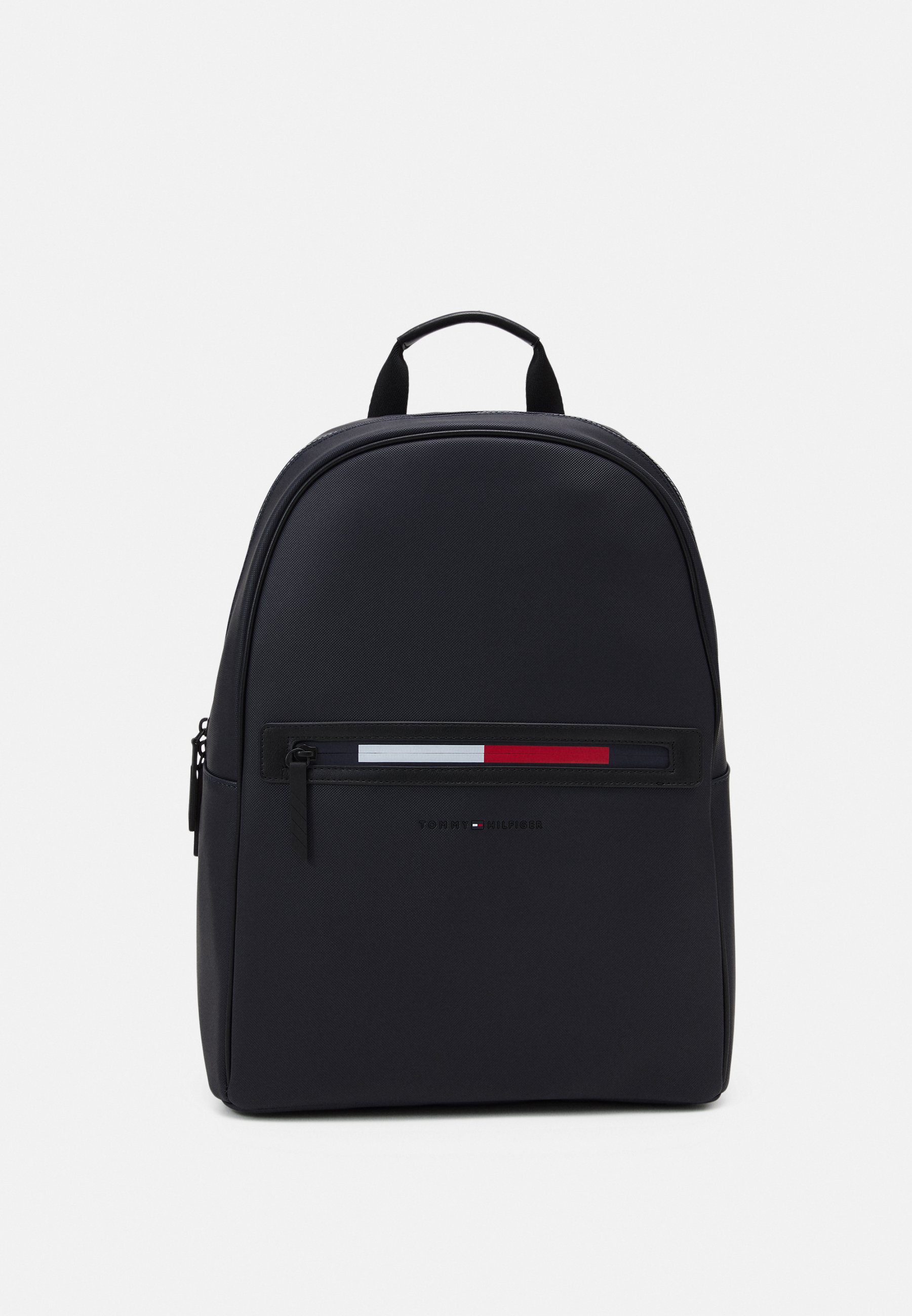 Kan beregnes dal trippel tommy hilfiger backpack Laget kontrakt