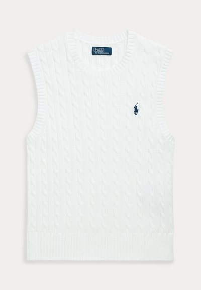 Balts bezroku džemperis ar pinuma rakstu, ribota apkakle un apakšmala, ar mazu zilu izšūtu logotipu krūšu rajonā.