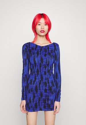 Noisy May NMCEMRE V NECK SHORT DRESS - Džersejové šaty - dazzling blue