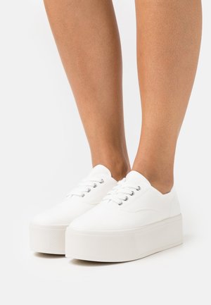 Sneakersy niskie - white