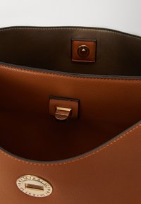 L.CREDI FILIPPA - Sac à main - cognac
