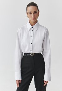 TATUUM SOCCO - Pogājama blūze - white