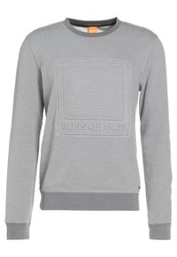 Pull gris clair à manches longues avec col rond, motifs carrés texturés et logo en relief "BOSS ORANGE" sur le devant, poignets et ourlet côtelés.