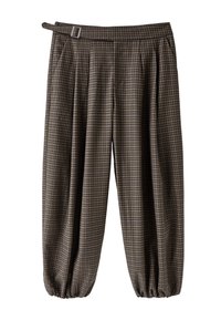 Pantalon fuselé à carreaux marron et noir avec plis, boucle latérale réglable et poignets élastiqués aux chevilles.
