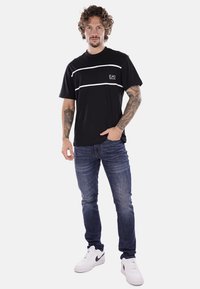 EA7 Emporio Armani T-shirt con stampa - nero