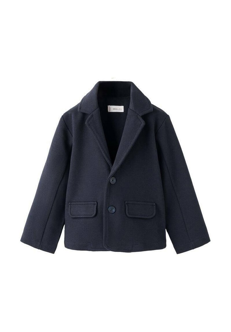 Sacou bleumarin din fleece cu guler cu rever, două buzunare frontale și doi nasturi. Textură netedă, croială ajustată și formă ușor structurată.