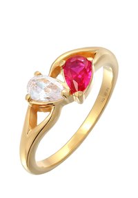 Guldring med to dråbeformede sten: en klar og en livlig pink. Glat bane med en poleret overflade, der fremhæver elegante kurver.