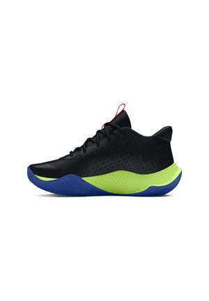 Zapatilla deportiva negra con parte superior de malla, entresuela verde vibrante y suela de goma azul. Presenta un diseño texturizado y una pestaña roja para tirar.