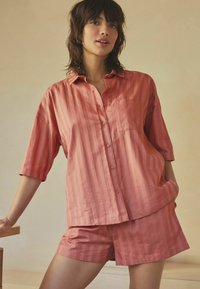 Next STRIPE SET REGULAR FIT - Pidžaamakomplekt - pink