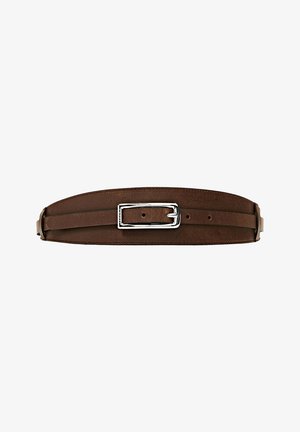 Ceinture en cuir marron avec base large, boucle rectangulaire argentée et sangle ajustable avec plusieurs trous.