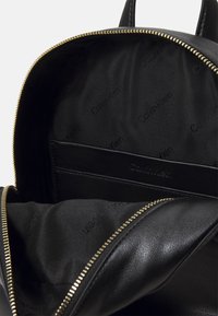 Thumbnail Image 3