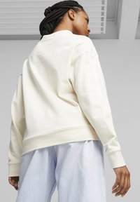 Puma BETTER ESSENTIALS - Ikdienas džemperis - beige