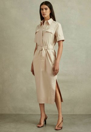 Reiss REGULAR FIT-AIMIE UTILITY BELTED MIDI - Robe chemise - stone