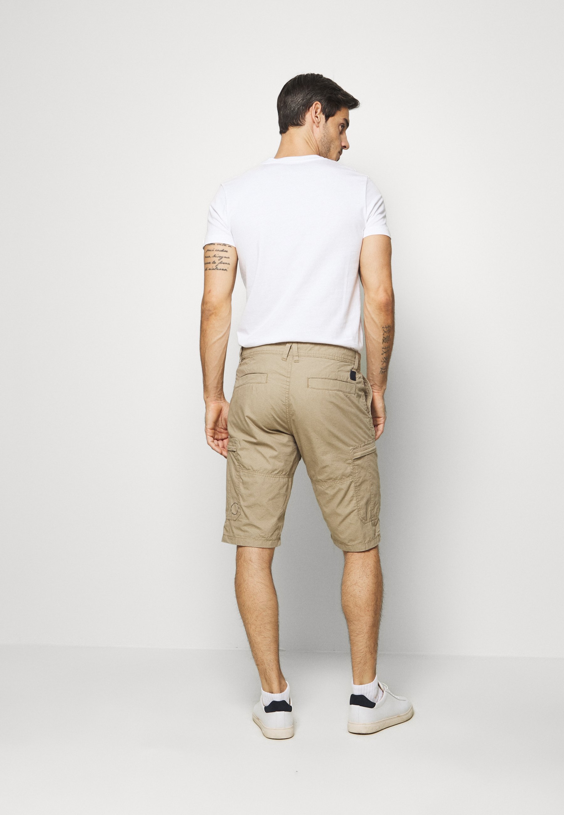TOM TAILOR BERMUDA Shorts beige mini geo design Zalando.no TOM TAILOR BERMUDA - Shorts - blue mini geo design