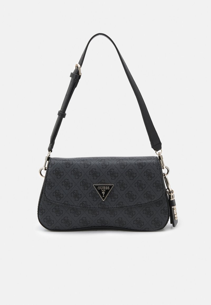 Sac à épaule noir avec bandoulière réglable, affichant un petit logo triangulaire Guess à l'avant avec une surface à motif.
