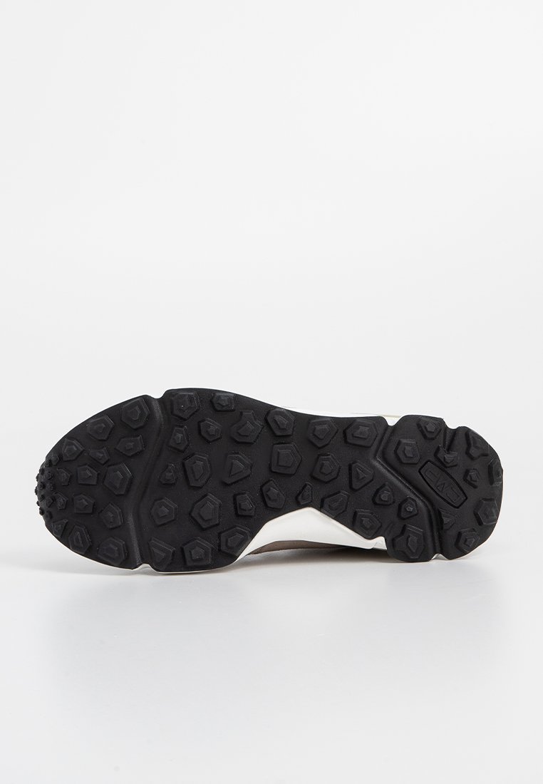 Schwarze Gummisohle mit kantigem, erhöhtem Profil; Zwischensohle in Hellgrau; glatte, abgerundete Schuhform. Minimales Design, funktionale Gestaltung.