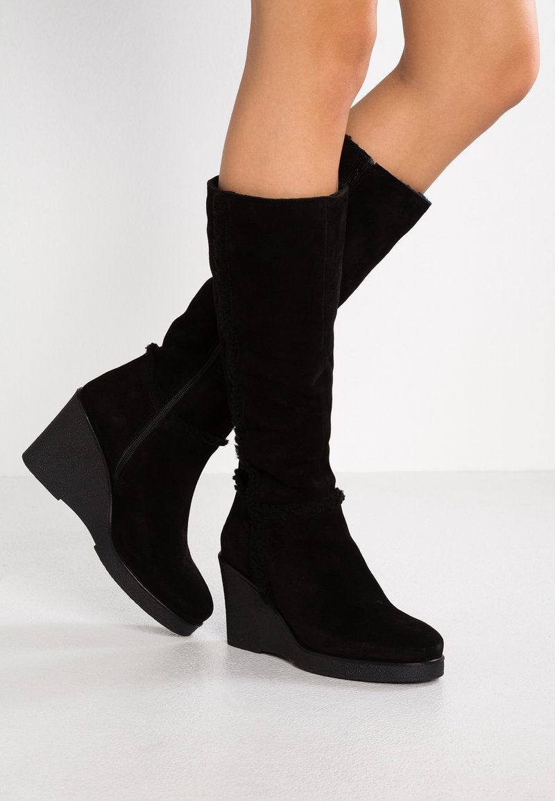 mint&berry Botas de cuña - black