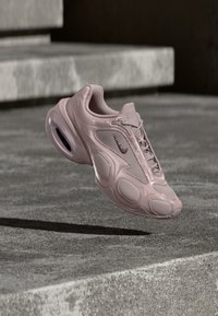 Niewybrane, particle rose/metallic silver-coloured