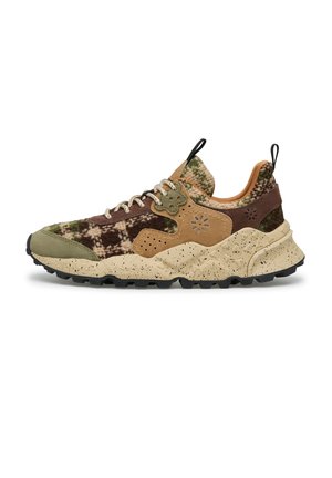 Flower Mountain, KOTETSU UNI - Sneaker low - militärgrüne-cognac