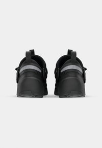 Jordan TRUNNER LX UNISEX - Baskets basses - black