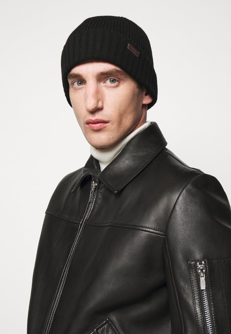 Barbour CARLTON czarny