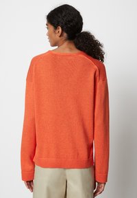 Marc O'Polo MIT HOHEM ANTEIL - Strickpullover - fruity orange