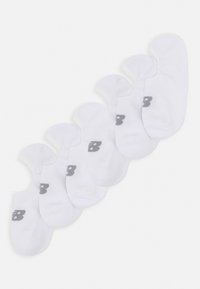 Hvite ankelstrømper med sømløst design, med en grå logo på siden. Materialet ser mykt og lett ut. Pakke med seks par.
