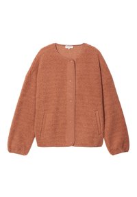 Hnědý, měkký cardigan s kulatým výstřihem, zapínáním na knoflíky a dvěma bočními kapsami. Design zahrnuje strukturovanou tkaninu a volný, pohodlný střih.