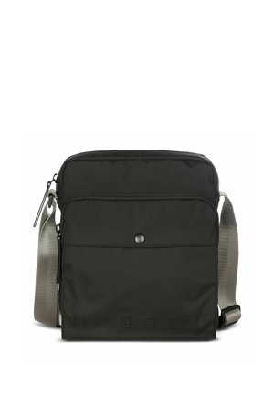 Schwarze rechteckige Umhängetasche mit vordertasche und Knopf, grauem verstellbarem Riemen und dezentem "bugatti"-Logo am unteren Rand.