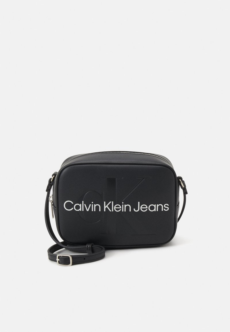 Calvin Klein Jeans SCULPTED CAMERA MONO - Taška s příčným popruhem - black