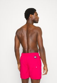 Tommy Hilfiger DRAWSTRING - Calções de banho - vivacious pink