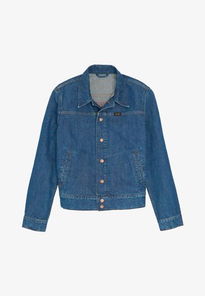 Blå denimjakke med knaplukning foran, spids krave, sidelommer og kobberfarvede detaljer. Har en hvid indvendig foring.