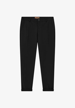 Pantaloni neri in tessuto liscio con una vestibilità tailored, dotati di due tasche frontali, chiusura con bottone e orli risvoltati.