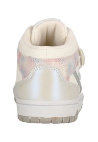 Hvide sneakers med en glat læderoverdel. Glitrende pastelfarvede detaljer på hælen og en polstret krave. Gummisål, rund tå og velcro-lukning.