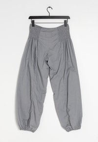 PULZ Träningsbyxor - grey