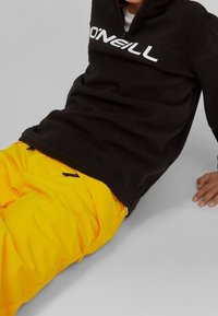 O'Neill Felpa in pile - blackout