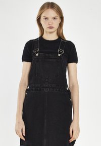 Glamorous Farkkumekko - washed black