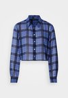 CROP SHIRT - Button-down blouse - blue