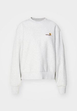 Sweatshirt gris à col rond en tissu doux avec des poignets et un ourlet côtelés ; présente un logo brodé sur la poitrine en jaune et bordeaux.