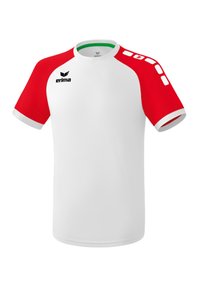 Maglietta sportiva bianca con maniche rosse, scollatura tonda e dettagli verdi. Presenta un logo sul davanti e un motivo sulla spalla. Tessuto leggero.