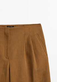 Massimo Dutti Housut - camel