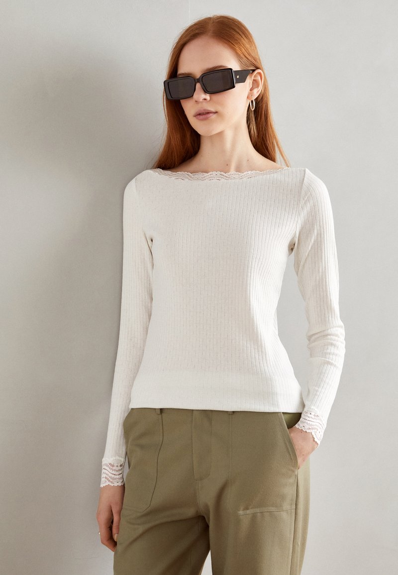 T-shirt con ricamo a mano e logo Donna, Bianco | Milano