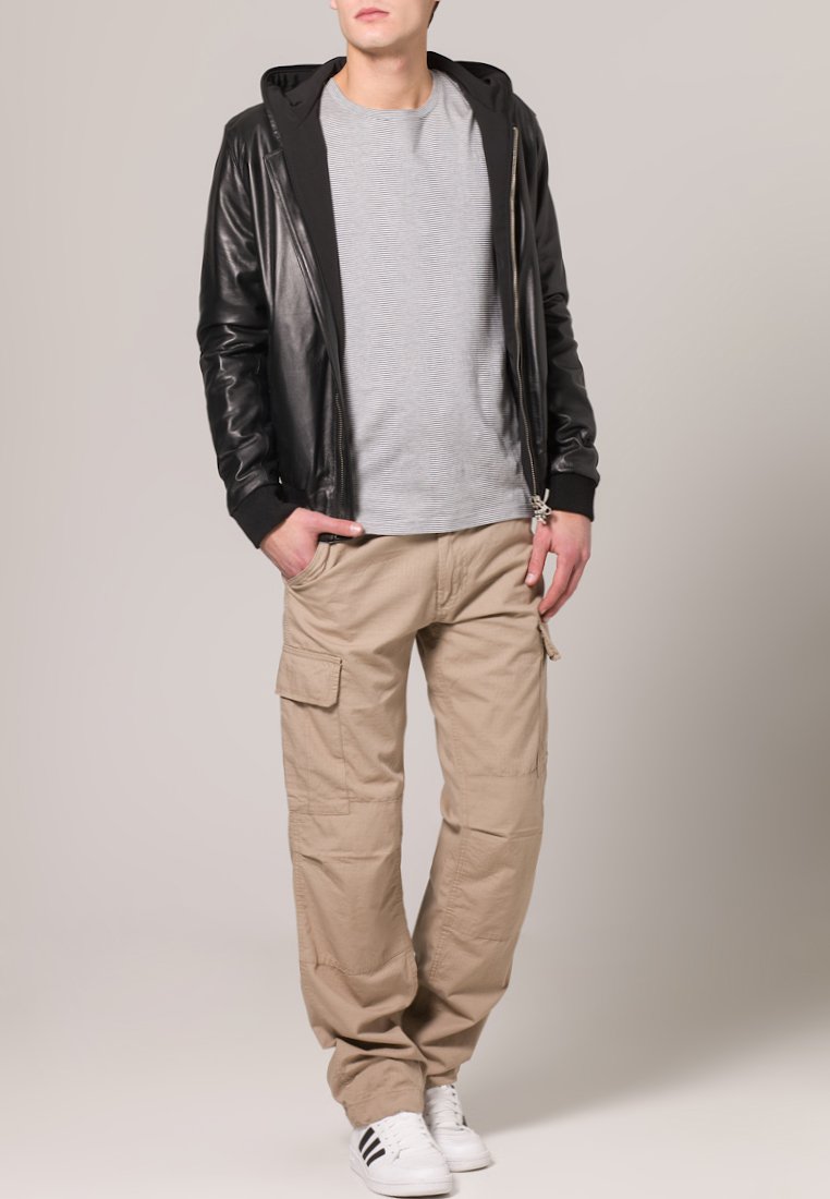 Urban Classics CAMOUFLAGE CARGO PANTS - Kargopüksid - beige