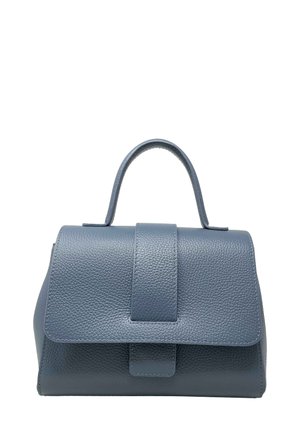 Borsa a tracolla in pelle blu con una forma strutturata, manico superiore e chiusura a calamita. Presenta una superficie testurizzata e un design minimalista.
