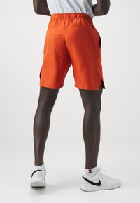 Nike Performance COURT VICTORY - Sportske kratke hlače - rust factor/white