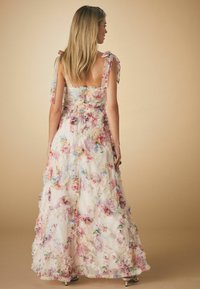 Next REGULAR FIT -3D RUFFLE TIE STRAP - Proginė apranga - blush pink floral
