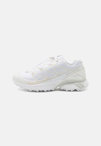 Salomon - XT-PATHWAY UNISEX - Sportbačiai - white/lunar rock Miniatiūros vaizdas 1