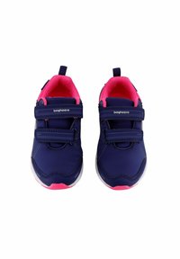 Marinblå sportskor med rosa detaljer, utrustade med dubbla kardborreband, textilmaterial och en gummisula med en kontrasterande rosa sula.