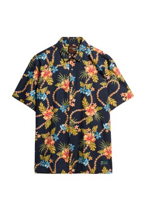 Chemise à manches courtes, de couleur bleu marine, ornée de fleurs roses et bleues éclatantes, de feuilles vertes et d'une fermeture à boutons. Fabriquée en tissu doux.